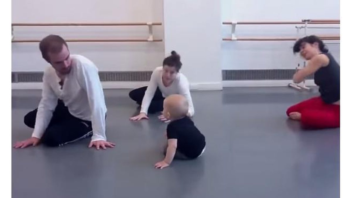 Imagem Quando o bebê dá aula de dança