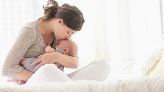 Os cuidados com o bebê fazem toda a diferença no bem-estar - (Foto: Getty Images)