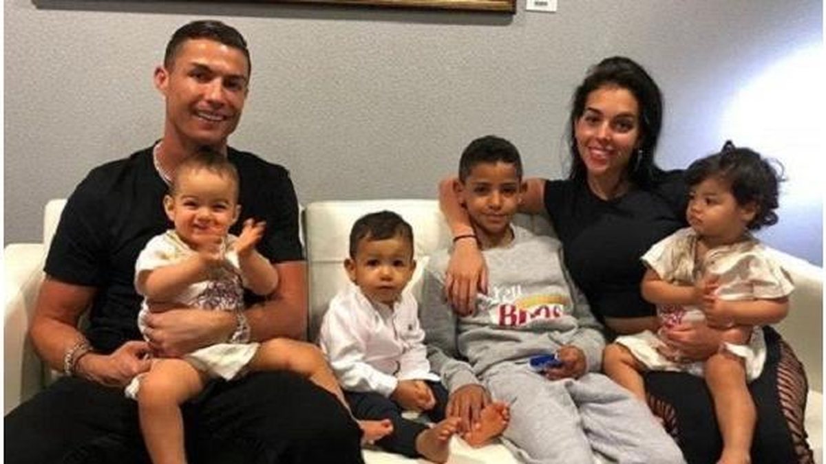 Cristiano Ronaldo é pai de Alana, Cristiano, Eva e Mateo (Foto: Reprodução / Instagram 