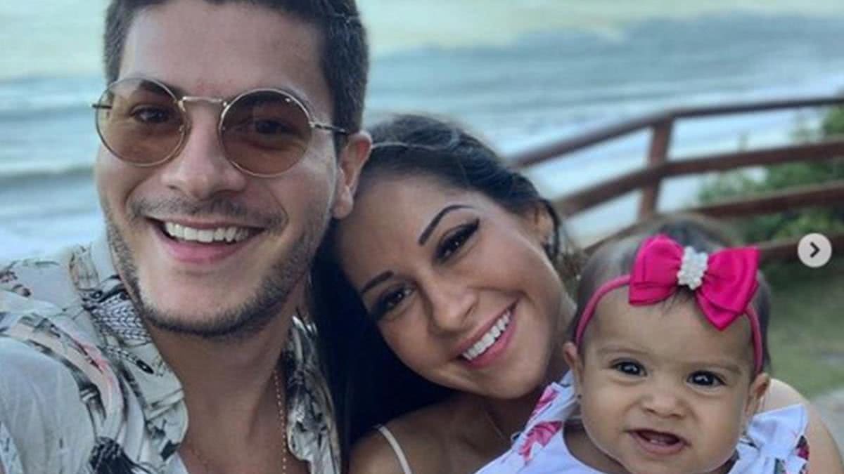 Mayra Cradi e Arthur Aguiar, os dois são pais de Sophia, mas ela já era mãe de Lucas, que tem 18 anos - reprodução/Instagram@mayracardi