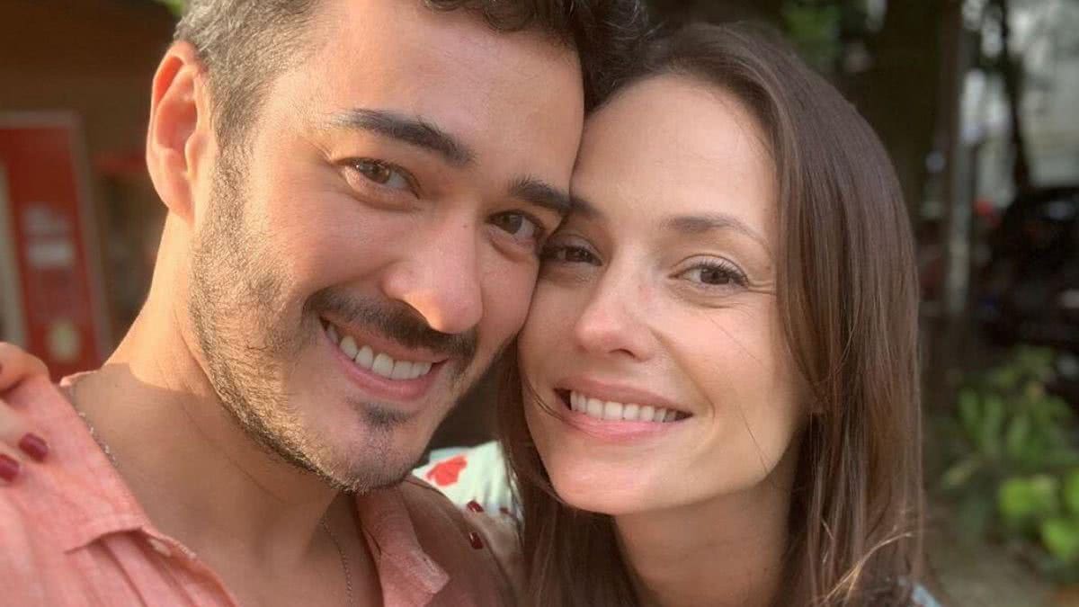 O casal anunciou a gestação em março - Reprodução / Instagram / @omarcosveras