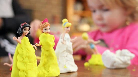 Mais de 100 ideis de brinquedos que você pode comprar para dar de presente no Dia das Crianças - Shutterstock