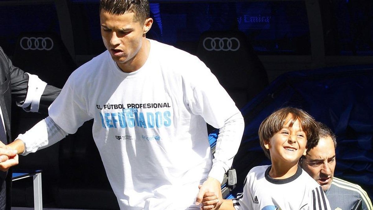 Cristiano Ronaldo e menino refugiado 1