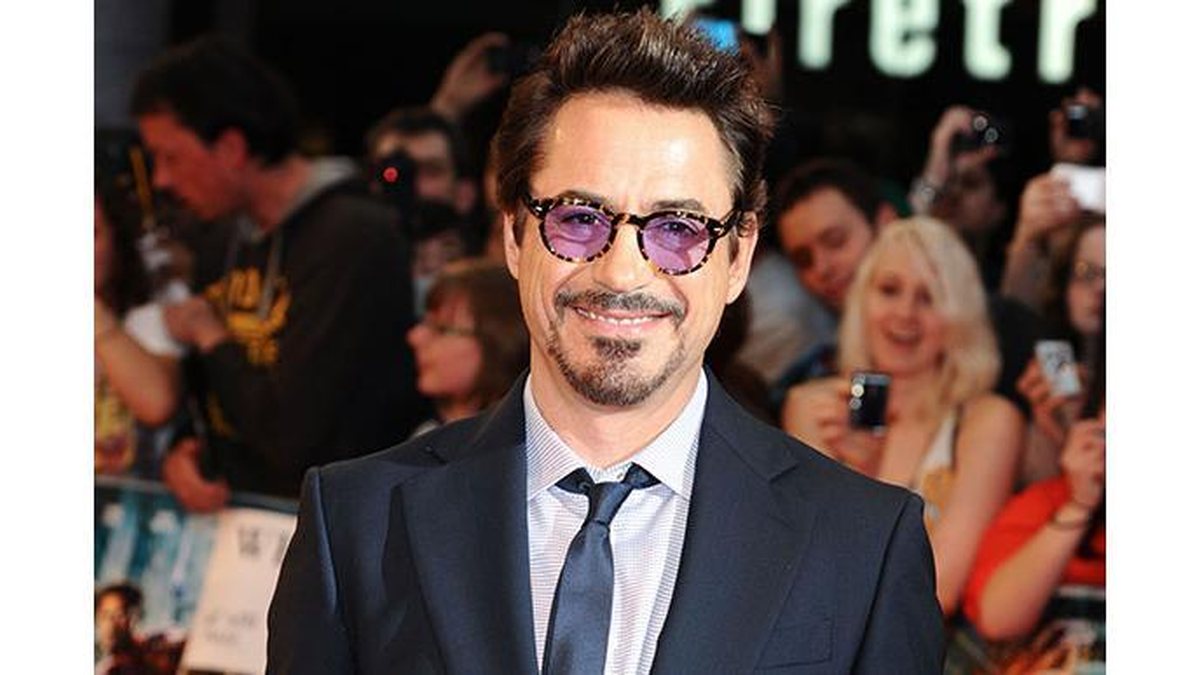 O ator Robert Downey Jr interpreta o Homem de Ferro nos filmes - Featureflash Photo Agency / Shutterstock.com