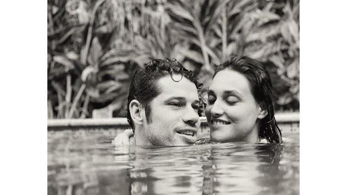 José Loreto e Débora Nascimento na psicina antes do divórcio (Foto: Reprodução/Instagram 