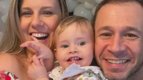 A filha de Tiago Leifert foi diagnosticada com retinoblastoma - Reprodução / Instagram @garbindaiana