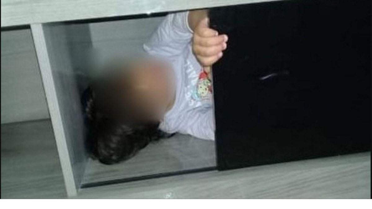 Menina ficou escondida dentro de armário enquanto pais chamavam a polícia para procurá-la - Reprodução