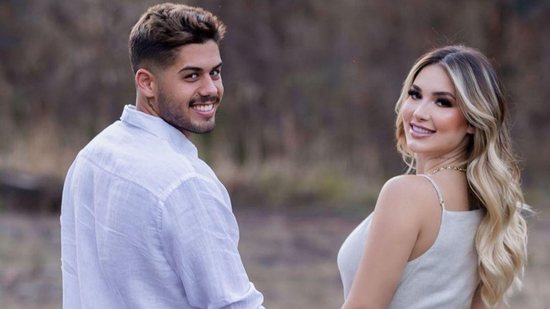 O casal espera o primeiro filho - Reprodução / Instagram @zefelipecantor