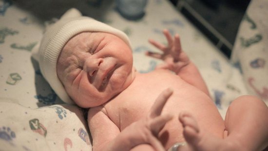 Bebê nasceu depois da morte da mãe - Reprodução / GettyImages