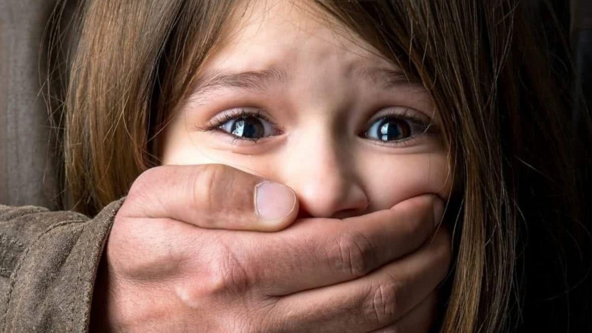 A adolescente contou para a professora que era abusada há 5 anos - reprodução / Getty Images