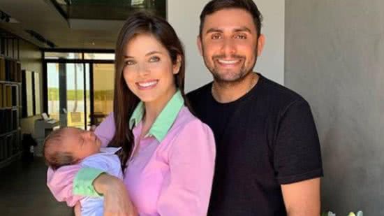 Mano Walter fala sobre ser pai novamente 11 dias após o nascimento do filho - Reprodução / Instagram @deborasilvaa