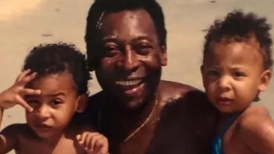 Filha mais nova de Pelé fala sobre a morte do pai: “Você foi e sempre será o grande amor da minha vida” - Reprodução/Instagram