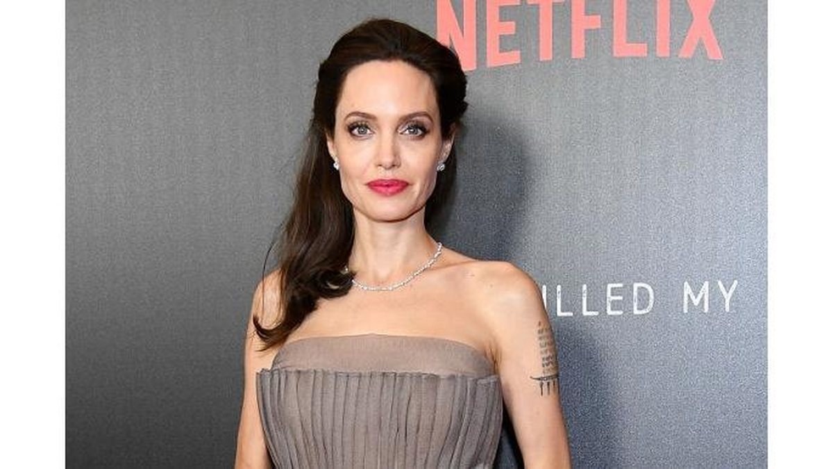 Angelina Jolie e os filhos - Getty Images
