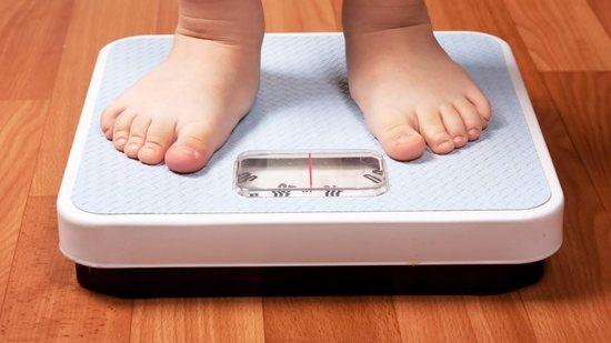 Excesso de peso afeta uma em cada 10 crianças de até 5 anos - Shutterstock