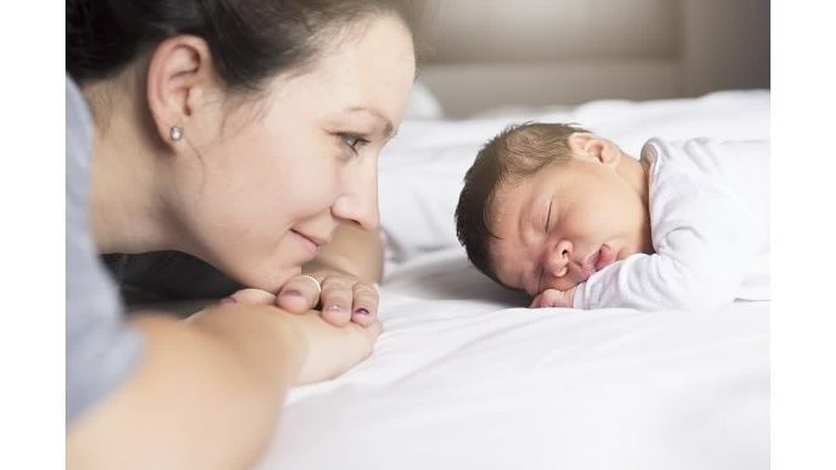 PL prevê aumento da licença-maternidade - Getty Images