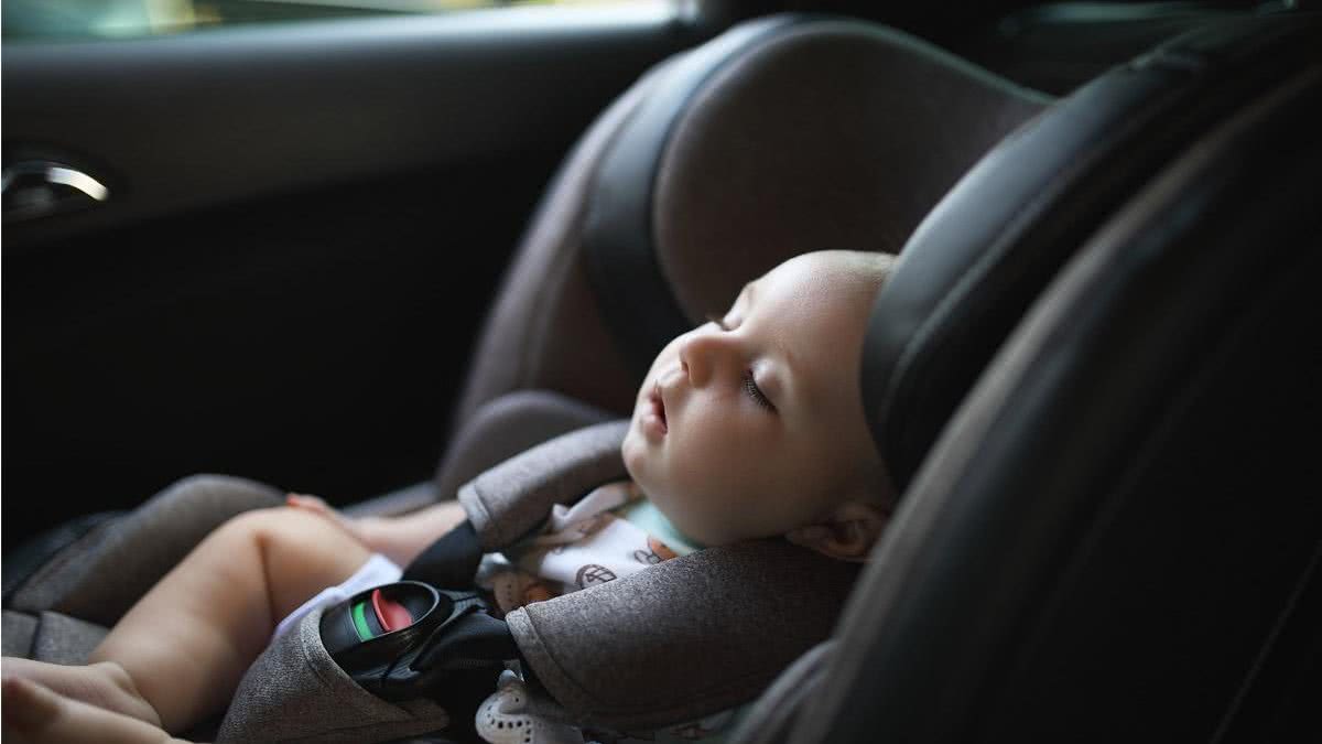 Saiba porque você não deve deixar seu bebê dormir na cadeirinha - Getty Images