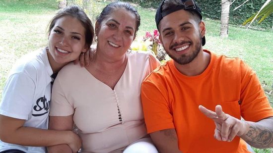 Mãe de Virginia Fonseca rebate críticas de seguidores (Foto: Reprodução Instagram @margareth_serrao_