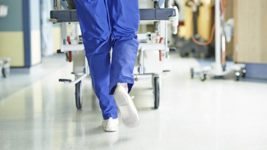 104 funcionários do Hospital Sírio Libanês foram afastados do serviço após testarem positivo para coronavírus / imagem ilustrativa - reprodução / Getty Images